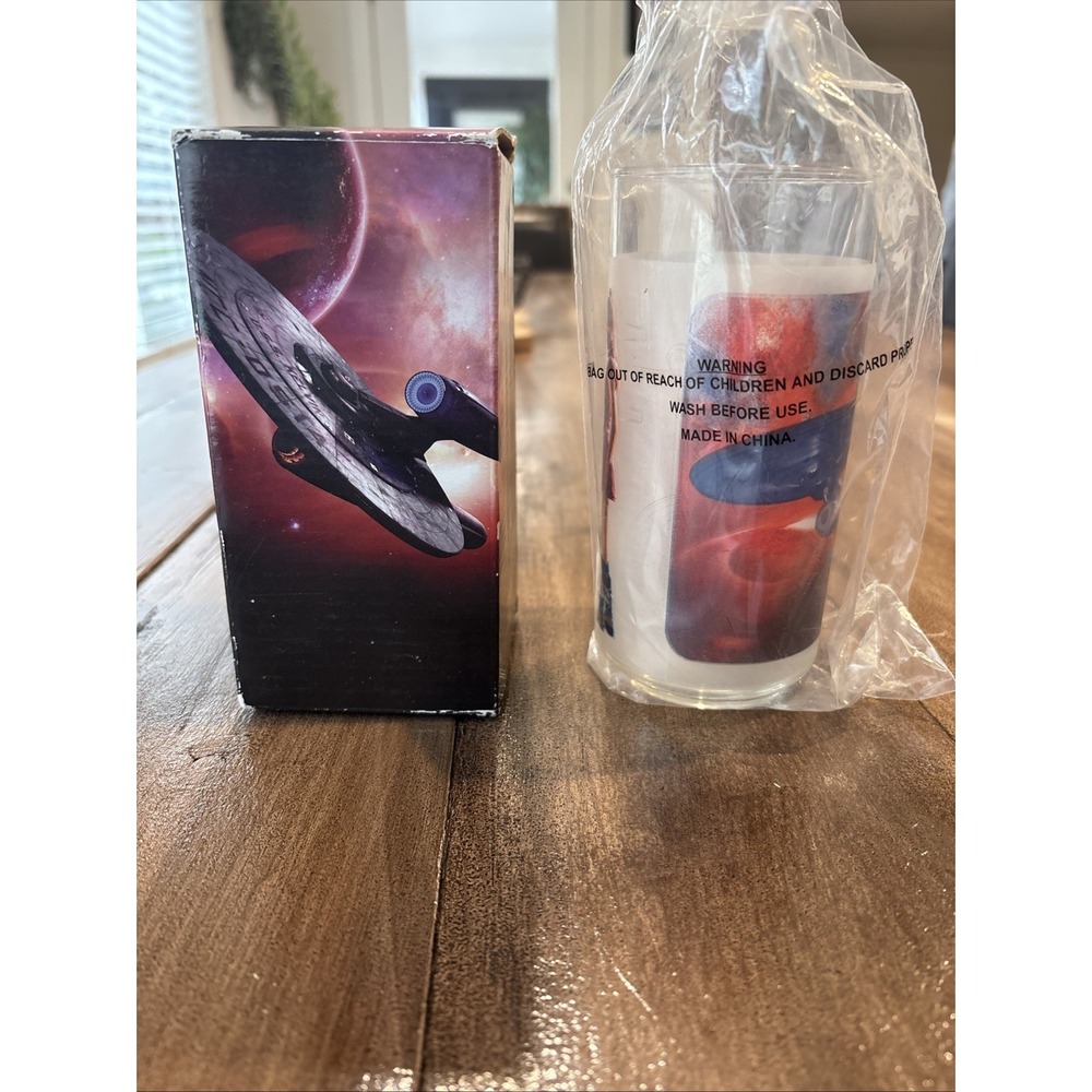 2008 Burger King Star Trek Paramount Pictures = Uhura Collectible Glass In Box